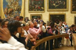 Louvre photographers