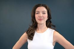 Click to enlarge Veronika Kindred headshot-2